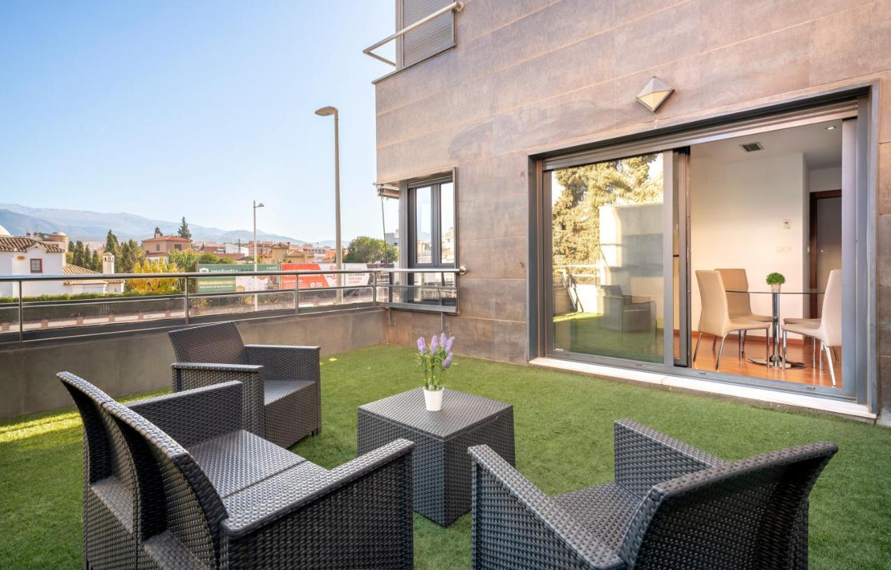 Enjoygranada Lujo Piscina Y Parking Apartment Ngoại thất bức ảnh