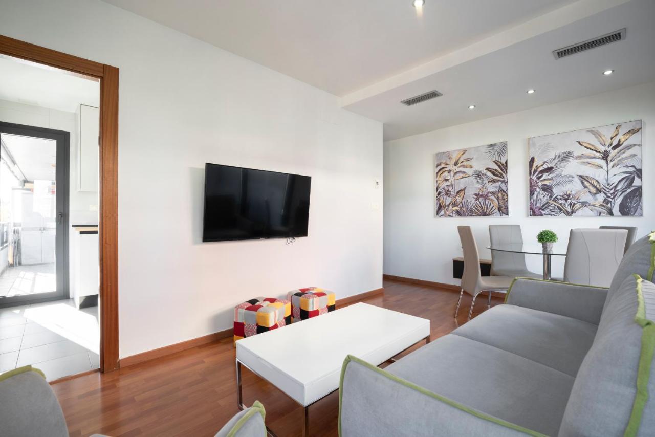 Enjoygranada Lujo Piscina Y Parking Apartment Ngoại thất bức ảnh