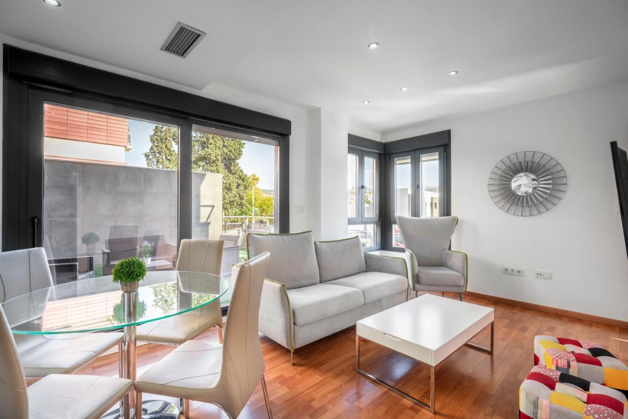 Enjoygranada Lujo Piscina Y Parking Apartment Ngoại thất bức ảnh