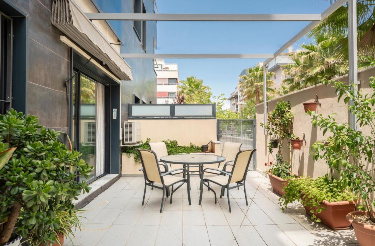 Enjoygranada Lujo Piscina Y Parking Apartment Ngoại thất bức ảnh