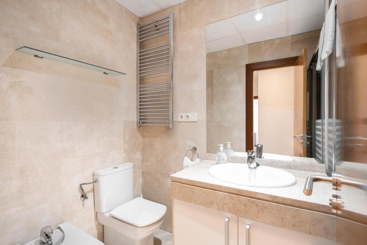 Enjoygranada Lujo Piscina Y Parking Apartment Ngoại thất bức ảnh
