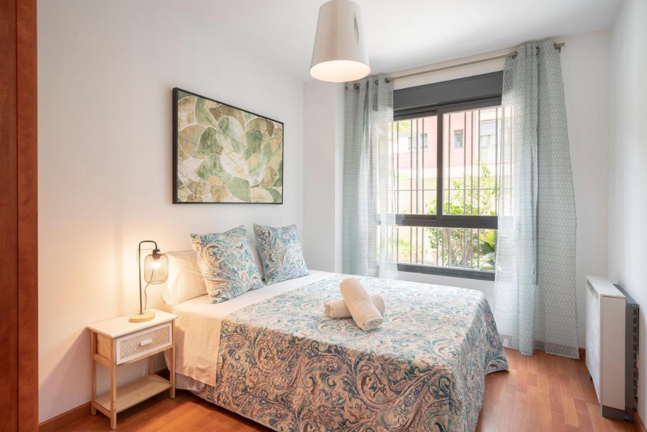 Enjoygranada Lujo Piscina Y Parking Apartment Ngoại thất bức ảnh