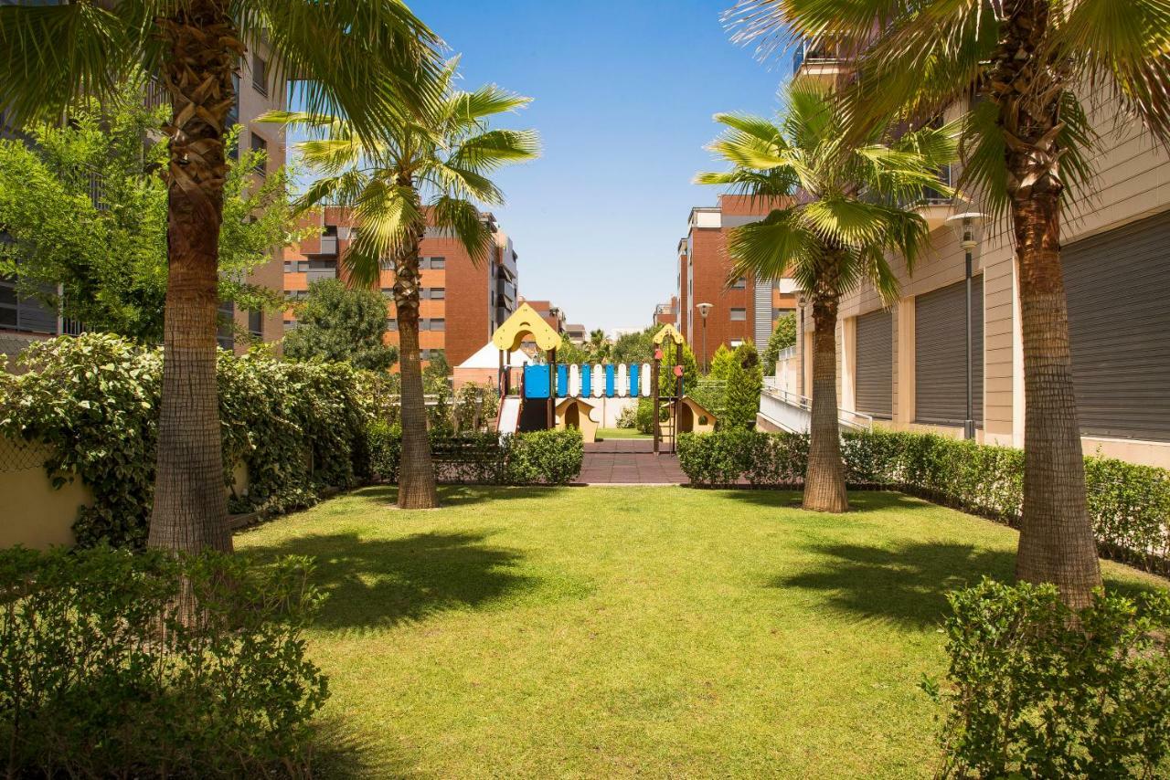 Enjoygranada Lujo Piscina Y Parking Apartment Ngoại thất bức ảnh