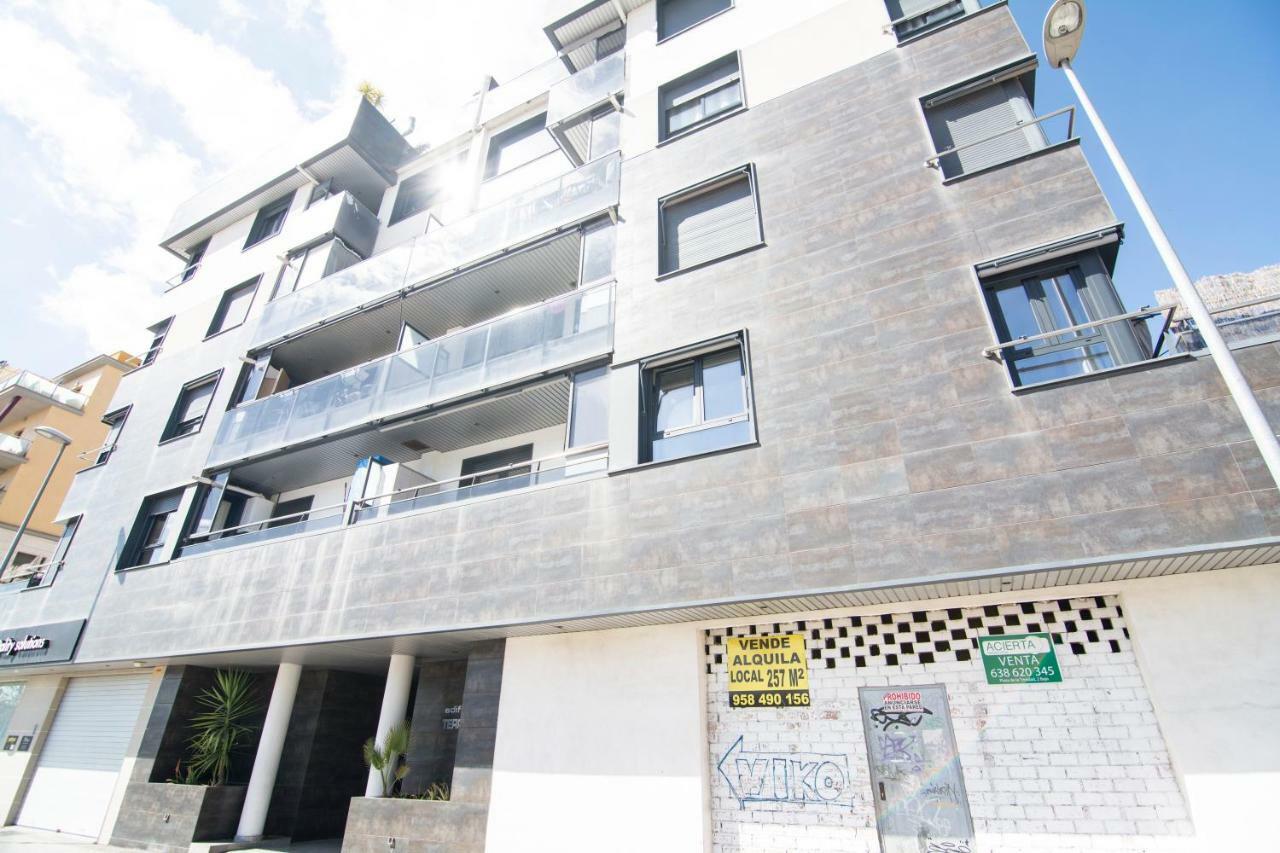 Enjoygranada Lujo Piscina Y Parking Apartment Ngoại thất bức ảnh