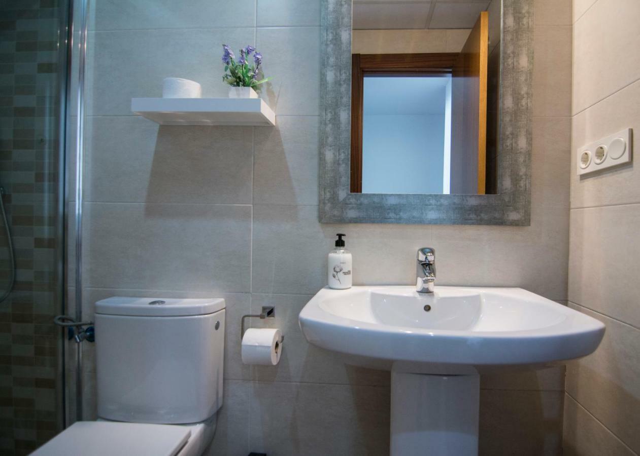 Enjoygranada Lujo Piscina Y Parking Apartment Ngoại thất bức ảnh